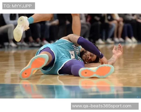 迈尔斯布里奇斯表现出色14投6中贡献17分4篮板三分球命中率高达50