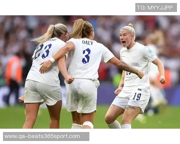 克劳奇分享家庭趣事：为妻子选礼物无能女儿因女足热爱足球