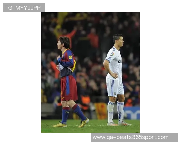 梅西与C罗继续征战绿茵场球迷期待2026年精彩对决