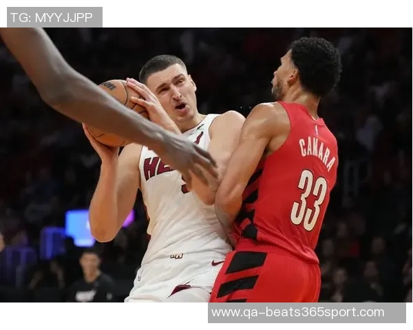 斯波强调约维奇需把握每一天提升自我机会期待他不久后展现实力